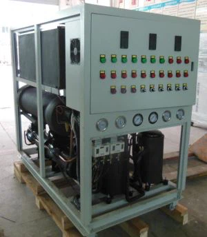 30 KW riscaldatore del refrigeratore d'acqua raffreddato ad acqua da 10 CV per riscaldamento e raffreddamento (regolabile da 5-100 C)